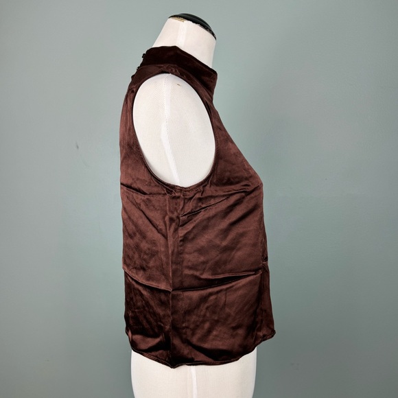 Luxury Quality Silk Top - Picture 2 of 6